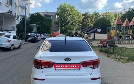 KIA Rio III рестайлинг, 2015 год, 650 000 рублей, 3 фотография