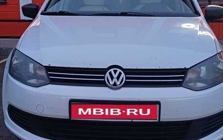 Volkswagen Polo VI (EU Market), 2014 год, 860 000 рублей, 1 фотография