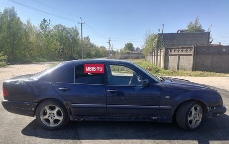 Mercedes-Benz E-Класс, 1995 год, 160 000 рублей, 4 фотография