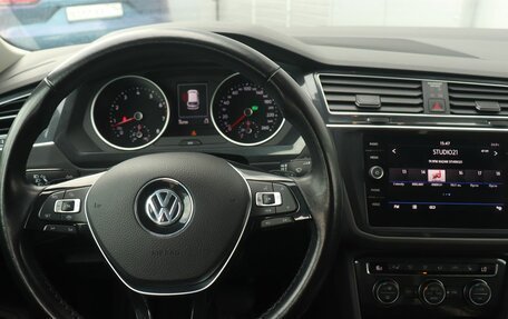Volkswagen Tiguan II, 2020 год, 2 695 000 рублей, 8 фотография