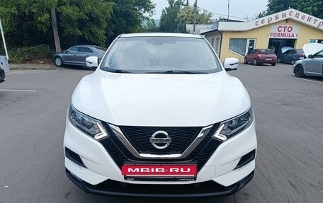 Nissan Qashqai, 2019 год, 2 000 000 рублей, 2 фотография