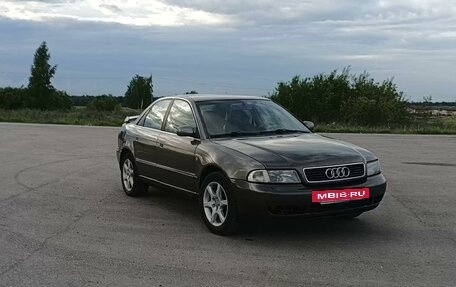 Audi A4, 1997 год, 370 000 рублей, 3 фотография