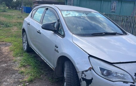 Opel Astra J, 2010 год, 585 000 рублей, 3 фотография