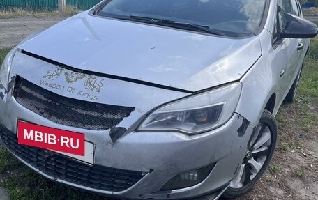 Opel Astra J, 2010 год, 585 000 рублей, 9 фотография