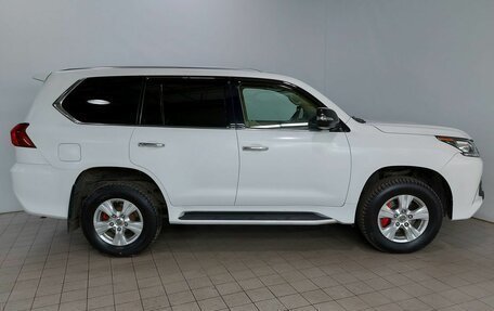 Lexus LX III, 2017 год, 5 897 000 рублей, 6 фотография