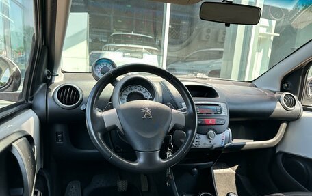 Peugeot 107 I рестайлинг, 2014 год, 755 000 рублей, 6 фотография