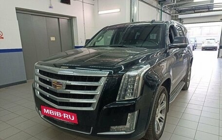 Cadillac Escalade IV, 2016 год, 4 647 000 рублей, 2 фотография