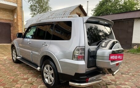 Mitsubishi Pajero IV, 2007 год, 1 720 000 рублей, 5 фотография