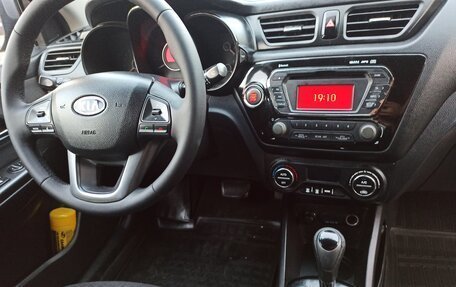 KIA Rio III рестайлинг, 2012 год, 900 000 рублей, 7 фотография