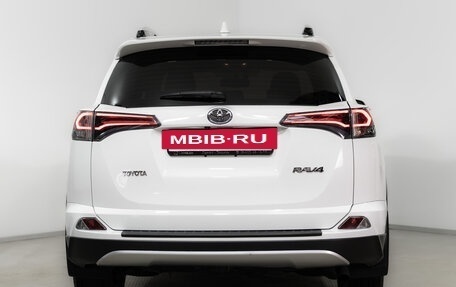 Toyota RAV4, 2016 год, 2 549 000 рублей, 6 фотография