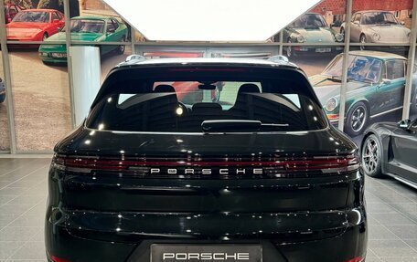 Porsche Cayenne III, 2023 год, 16 900 000 рублей, 2 фотография