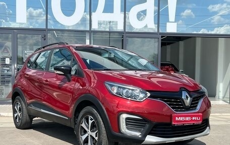 Renault Kaptur I рестайлинг, 2019 год, 1 600 000 рублей, 1 фотография