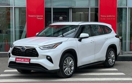 Toyota Highlander, 2023 год, 8 600 000 рублей, 1 фотография