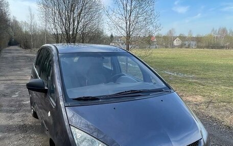 Mitsubishi Colt VI рестайлинг, 2006 год, 450 000 рублей, 3 фотография