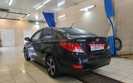 Hyundai Solaris II рестайлинг, 2013 год, 1 020 000 рублей, 4 фотография