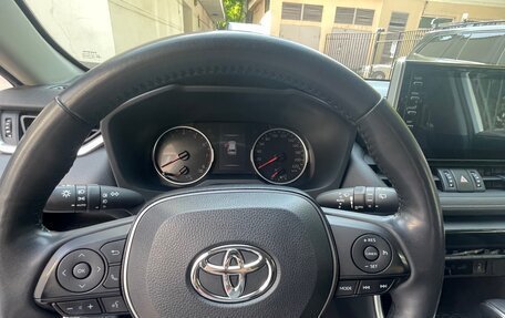Toyota RAV4, 2019 год, 3 400 000 рублей, 6 фотография