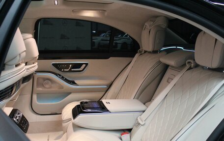 Mercedes-Benz S-Класс, 2022 год, 21 000 000 рублей, 29 фотография