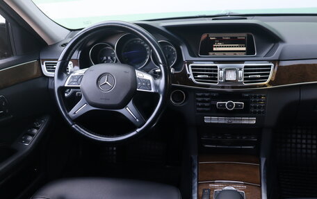 Mercedes-Benz E-Класс, 2013 год, 2 250 000 рублей, 9 фотография