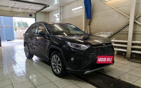 Toyota RAV4, 2019 год, 3 300 000 рублей, 3 фотография