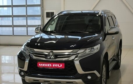 Mitsubishi Pajero Sport III рестайлинг, 2017 год, 3 200 000 рублей, 1 фотография