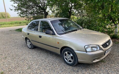 Hyundai Accent II, 2001 год, 320 000 рублей, 2 фотография