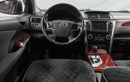 Toyota Camry, 2012 год, 1 957 000 рублей, 20 фотография