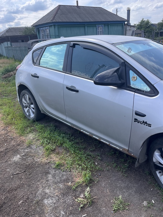 Opel Astra J, 2010 год, 650 000 рублей, 4 фотография