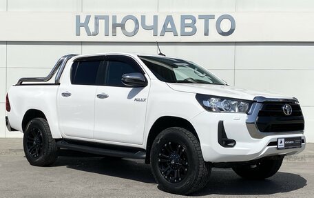 Toyota Hilux VIII, 2020 год, 4 999 000 рублей, 3 фотография