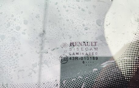 Renault Logan II, 2016 год, 750 000 рублей, 14 фотография