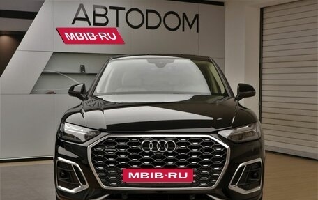 Audi Q5, 2022 год, 7 790 000 рублей, 2 фотография