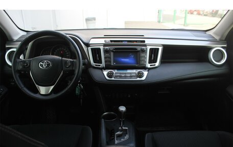 Toyota RAV4, 2014 год, 1 940 000 рублей, 10 фотография