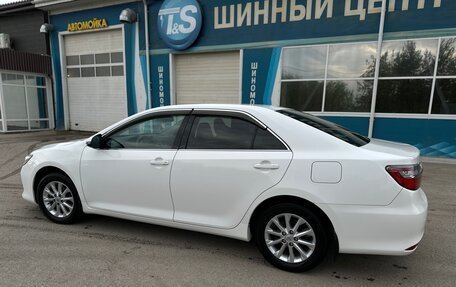 Toyota Camry, 2016 год, 2 500 000 рублей, 4 фотография