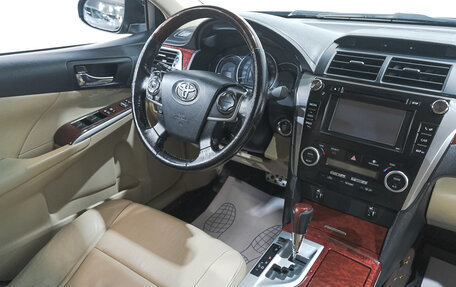 Toyota Camry, 2011 год, 2 249 000 рублей, 22 фотография