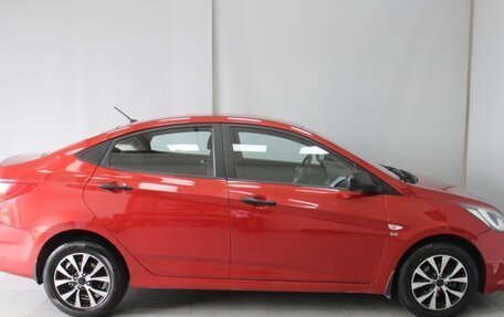 Hyundai Solaris II рестайлинг, 2013 год, 985 000 рублей, 10 фотография