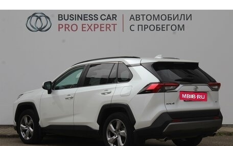 Toyota RAV4, 2019 год, 3 470 000 рублей, 4 фотография