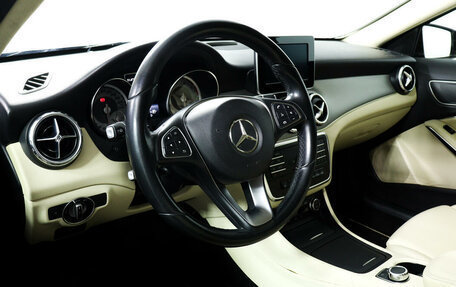 Mercedes-Benz GLA, 2015 год, 1 790 000 рублей, 13 фотография