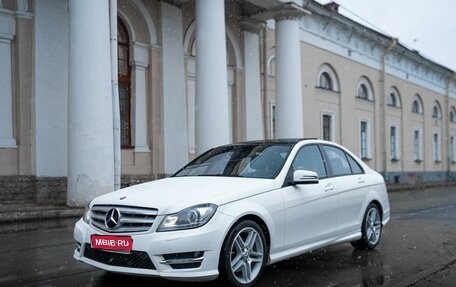 Mercedes-Benz C-Класс, 2013 год, 1 950 000 рублей, 1 фотография