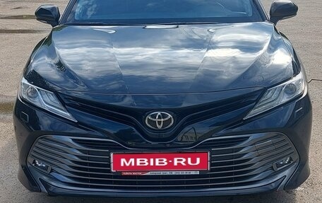 Toyota Camry, 2018 год, 3 200 000 рублей, 1 фотография