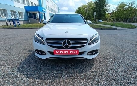 Mercedes-Benz C-Класс, 2015 год, 2 600 000 рублей, 1 фотография