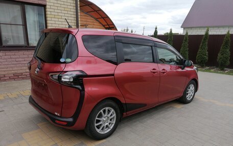 Toyota Sienta II, 2016 год, 1 550 000 рублей, 6 фотография