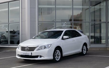 Toyota Camry, 2012 год, 1 815 500 рублей, 2 фотография