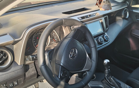 Toyota RAV4, 2015 год, 2 180 000 рублей, 9 фотография