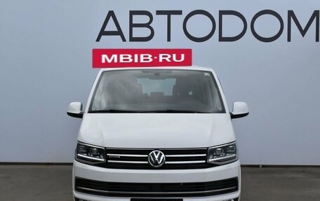 Volkswagen Multivan T6 рестайлинг, 2018 год, 4 750 000 рублей, 3 фотография
