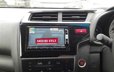 Honda Fit III, 2013 год, 910 000 рублей, 10 фотография