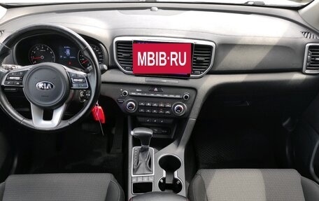 KIA Sportage IV рестайлинг, 2018 год, 2 545 000 рублей, 22 фотография