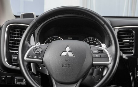 Mitsubishi Outlander III рестайлинг 3, 2014 год, 2 399 000 рублей, 15 фотография