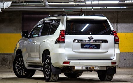 Toyota Land Cruiser Prado 150 рестайлинг 2, 2020 год, 5 100 000 рублей, 7 фотография