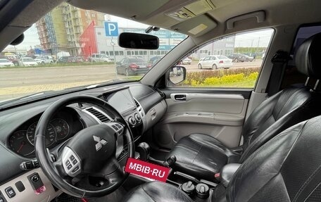 Mitsubishi Pajero Sport II рестайлинг, 2013 год, 2 000 000 рублей, 8 фотография