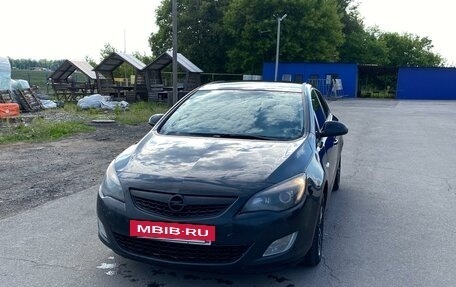 Opel Astra J, 2011 год, 685 000 рублей, 2 фотография