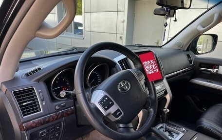 Toyota Land Cruiser 200, 2014 год, 4 195 000 рублей, 9 фотография